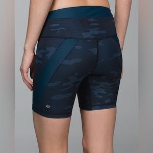 EUC Lululemon Clip In Bike Short Size 6